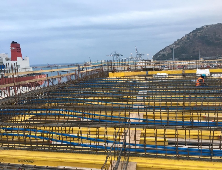 Nuova piastra multifunzionale del porto di Vado Ligure: EDIFICIO AMMINISTRATIVO